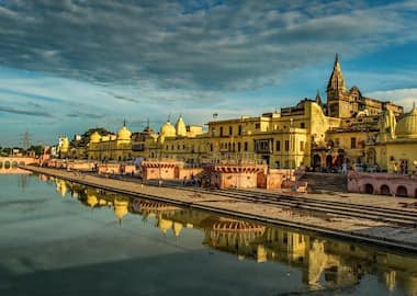 Divine Ayodhya, Kashi & Prayagraj